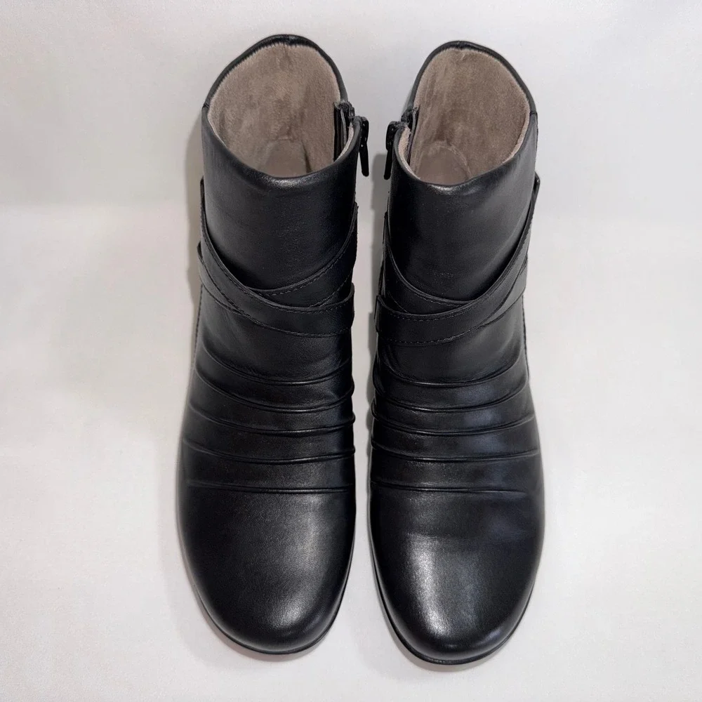 Natural Soul by Naturalizer Cycle Black Leather Ruched Ankle Boots Size 7M